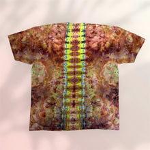 Load image into Gallery viewer, 2XL Tshirt, mandala tie dye
