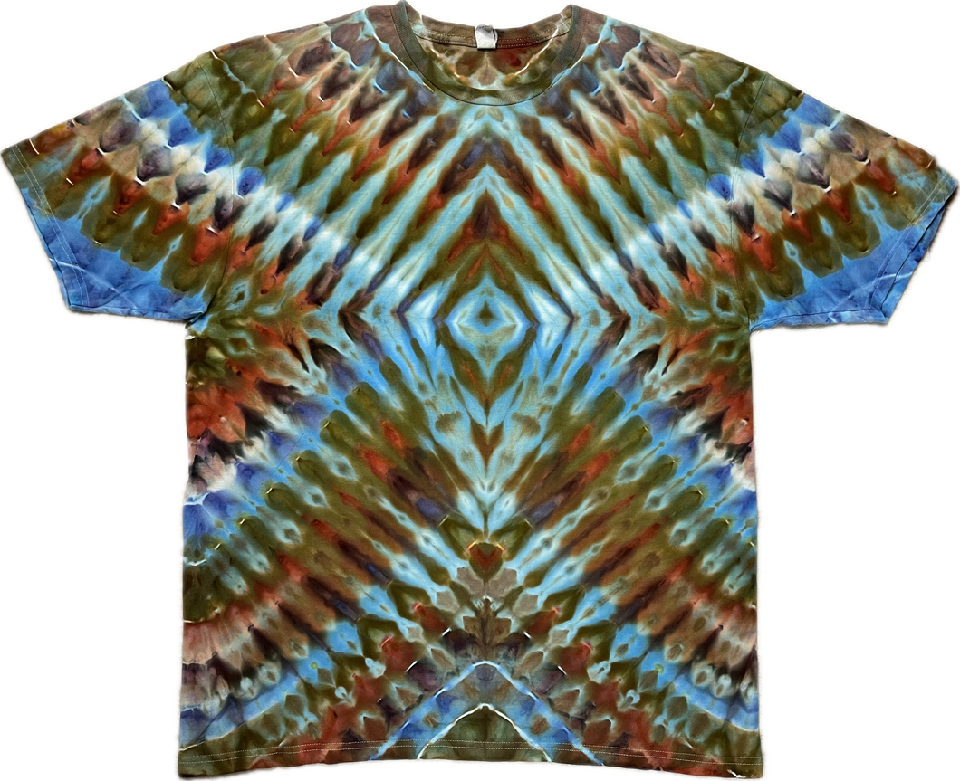 XL Tshirt, tie dye design