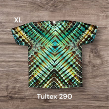 Load image into Gallery viewer, XL Tshirt, tie dye design
