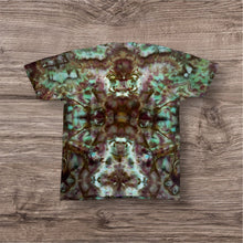 Load image into Gallery viewer, Large Tshirt, mandala tie dye
