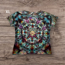 Load image into Gallery viewer, Ladies XL Tshirt, mandala tie dye
