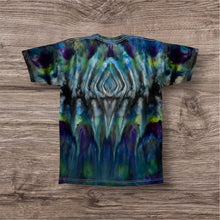 Load image into Gallery viewer, Medium Tshirt, tie dye design
