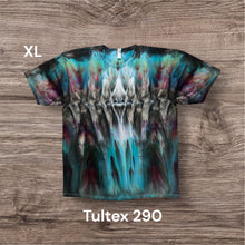 Load image into Gallery viewer, XL Tshirt, tie dye design
