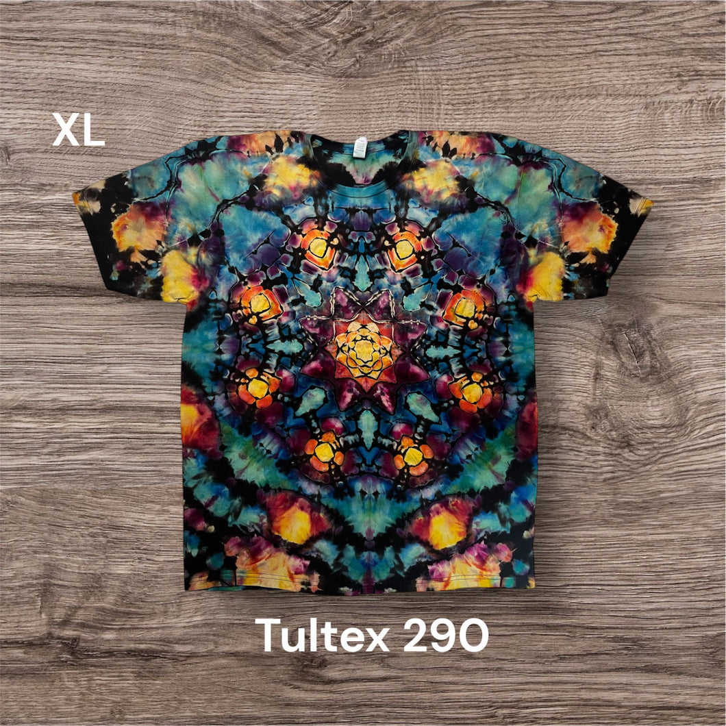 XL Tshirt, reverse mandala tie dye