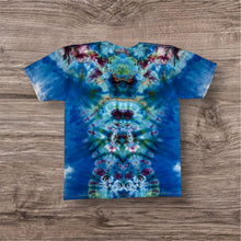 Load image into Gallery viewer, Large Tshirt, tie dye design
