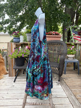 Load image into Gallery viewer, Ladies XXL dress, reverse tie dye
