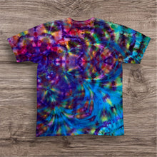 Load image into Gallery viewer, Large Tshirt, tie dye design
