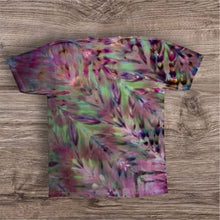 Load image into Gallery viewer, Large Tshirt, tie dye design
