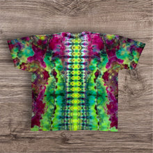 Load image into Gallery viewer, XL Tshirt, mandala tie dye
