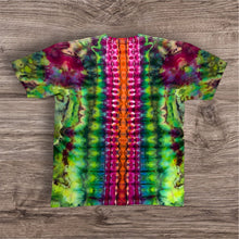 Load image into Gallery viewer, Large Tshirt, mandala tie dye
