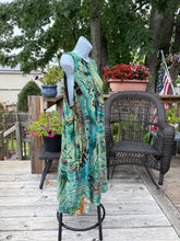 Load image into Gallery viewer, Ladies XXL dress, reverse tie dye
