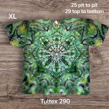 Load image into Gallery viewer, XL Tshirt, mandala tie dye
