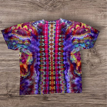 Load image into Gallery viewer, XL Tshirt, mandala tie dye
