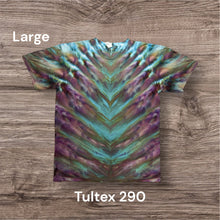 Load image into Gallery viewer, Large Tshirt, tie dye design
