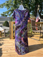 Load image into Gallery viewer, Ladies Medium dress, reverse geode tie dye
