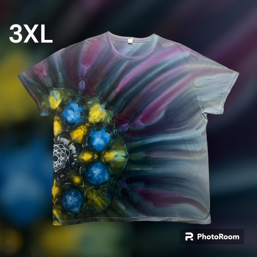 Adult 3XL Tshirt, mandala gravity tie dye