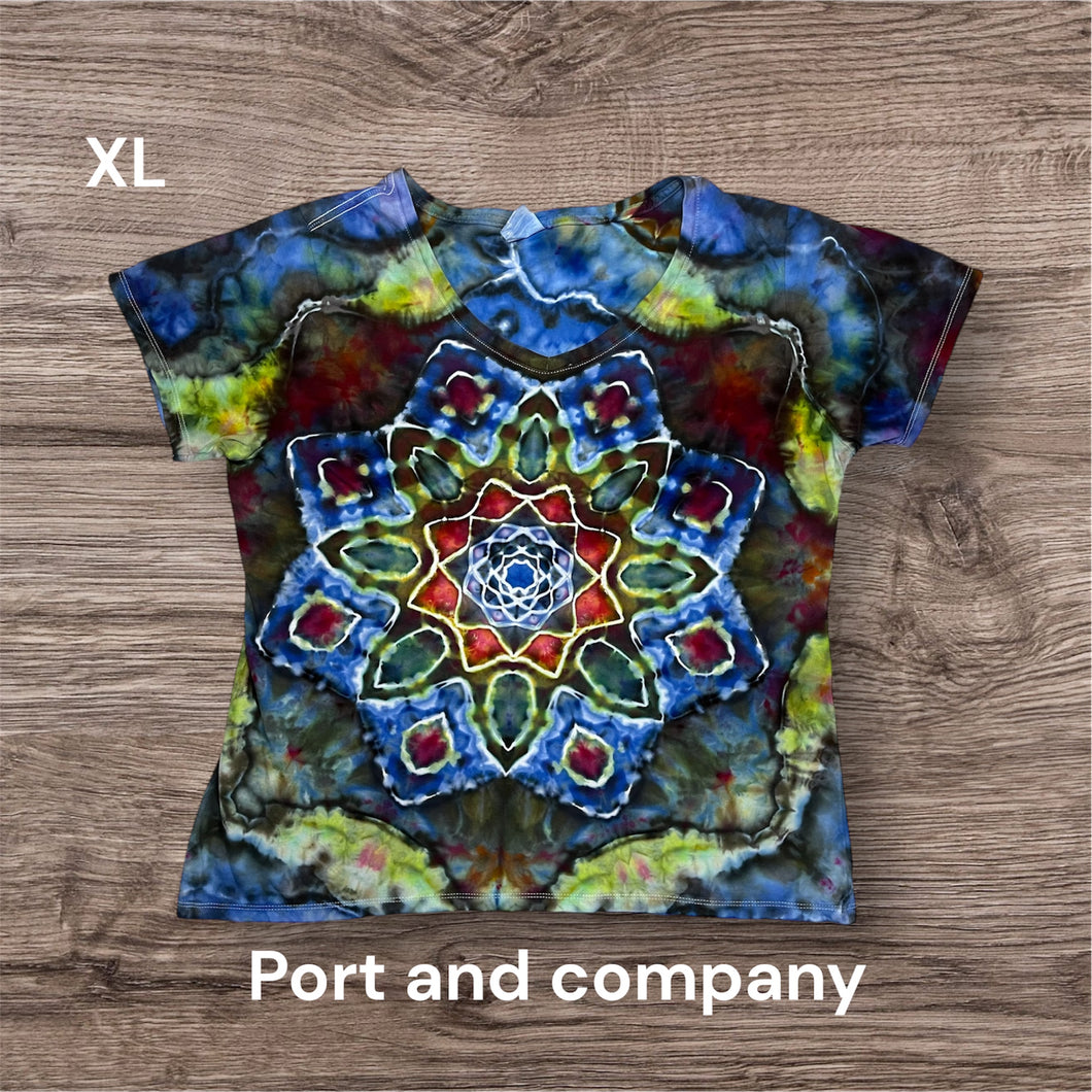 Ladies XL Tshirt, mandala tie dye
