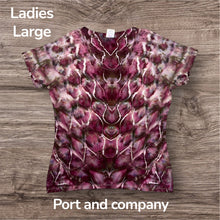 Load image into Gallery viewer, Ladies Large Tshirt,  tie dye design

