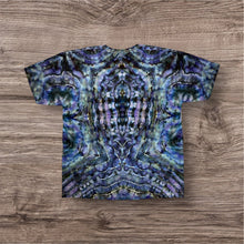 Load image into Gallery viewer, XL Tshirt, mandala tie dye
