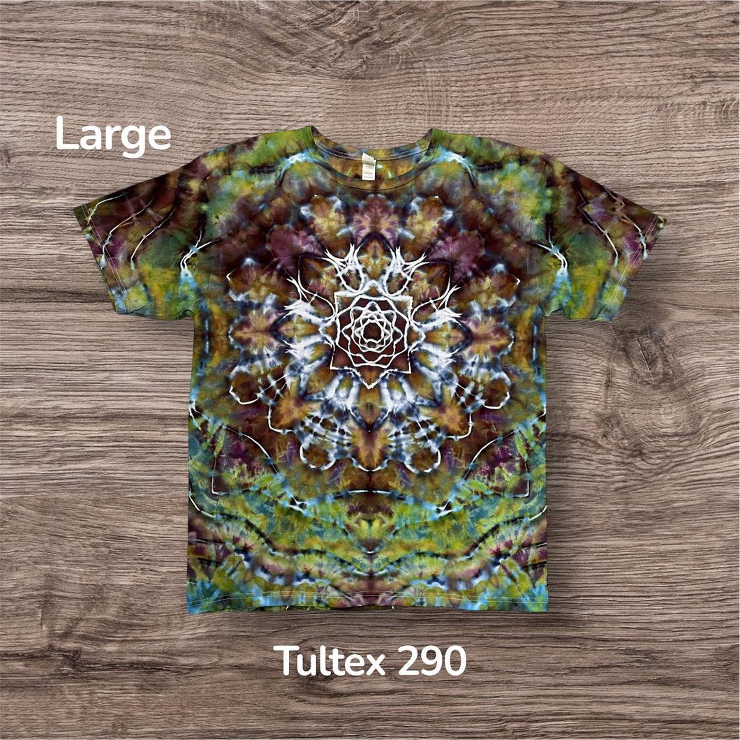 Large Tshirt, mandala tie dye