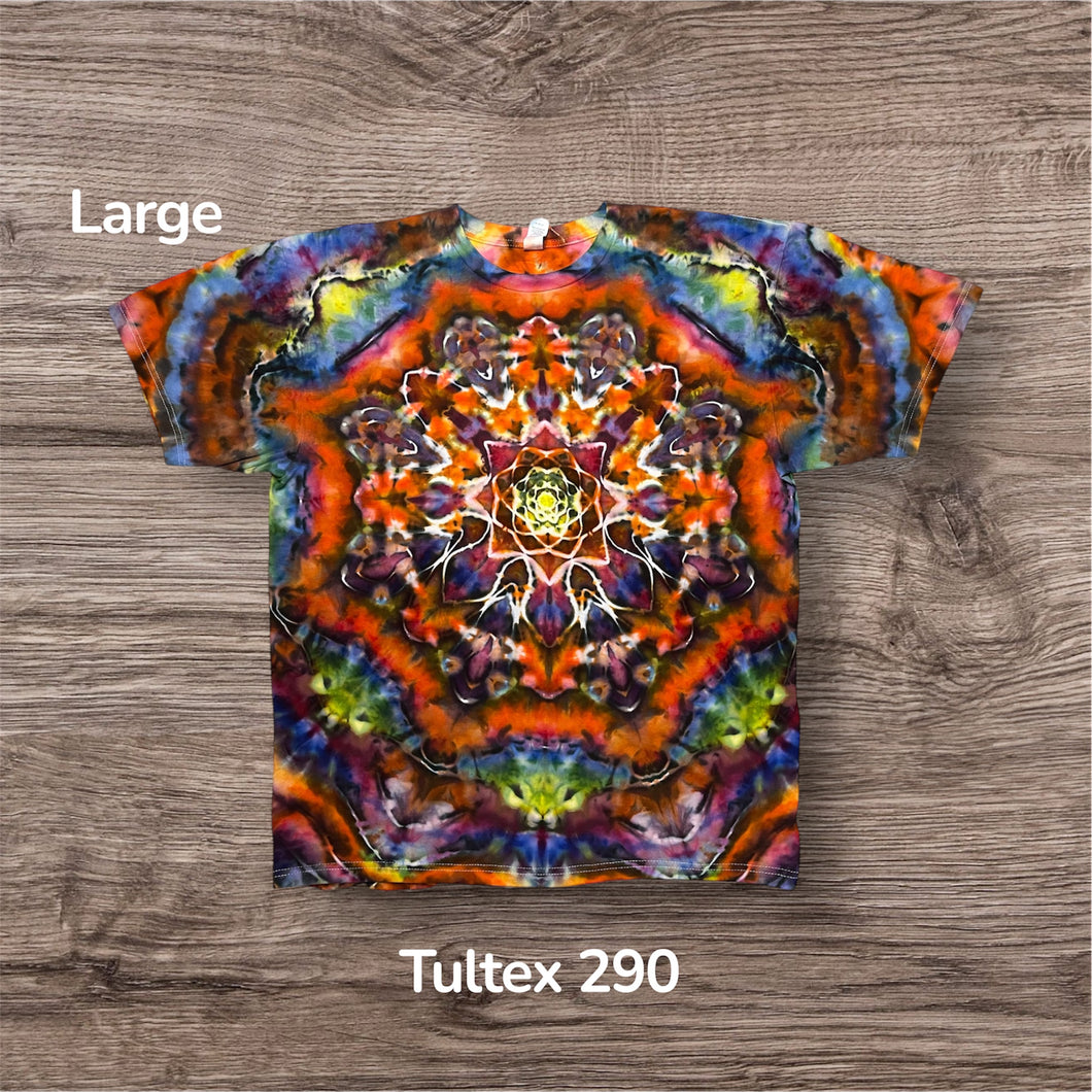 Large Tshirt, mandala tie dye