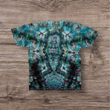 Load image into Gallery viewer, Large Tshirt, mandala tie dye

