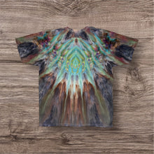 Load image into Gallery viewer, Large Tshirt, tie dye design
