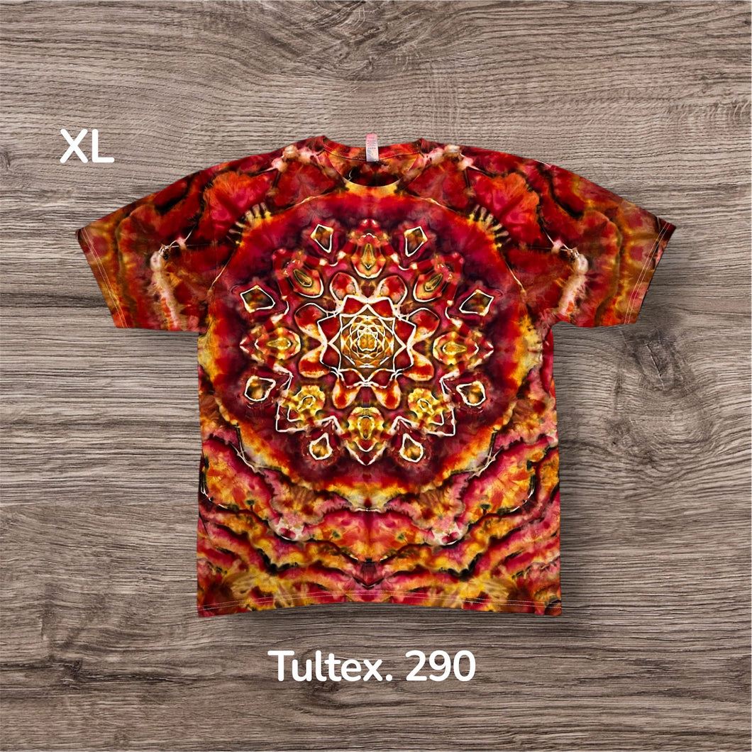 XL Tshirt, mandala tie dye
