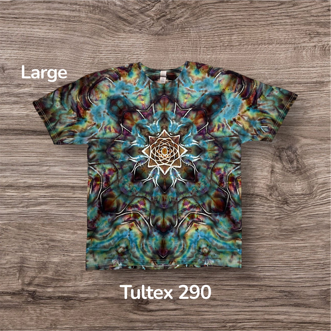 Large Tshirt, mandala tie dye