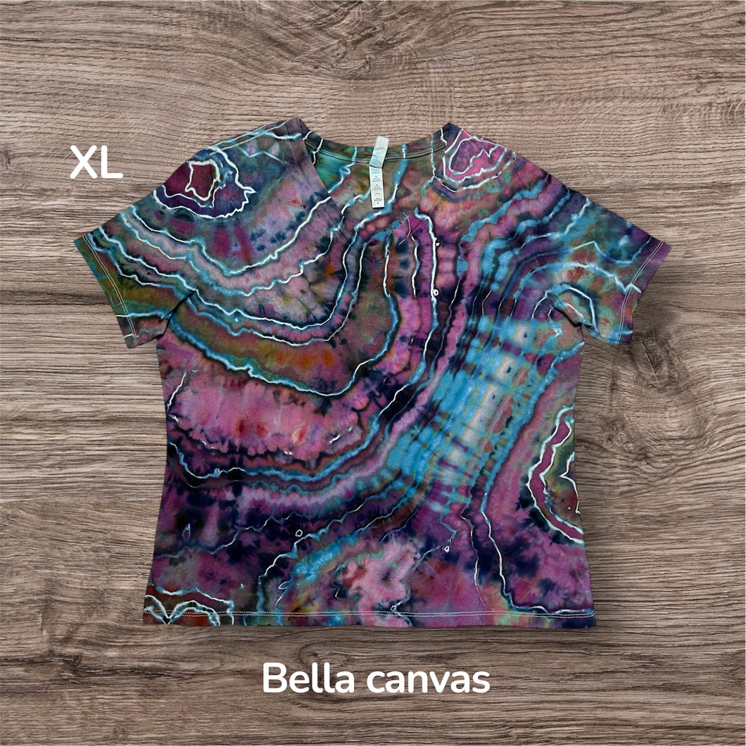 Ladies XL Tshirt,  geode tie dye design