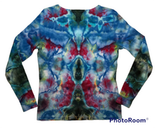 Load image into Gallery viewer, Ladies Small long sleeve, mandala tie dye
